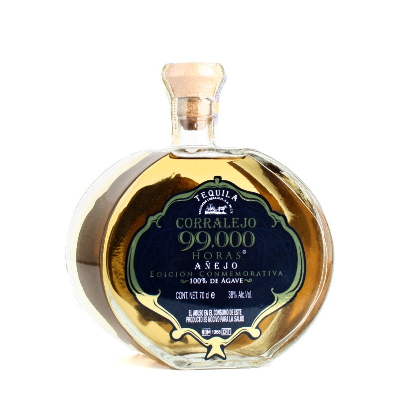 | 99.000 - Corralejo Maneo 0.7L Tequila Anějo 38%
